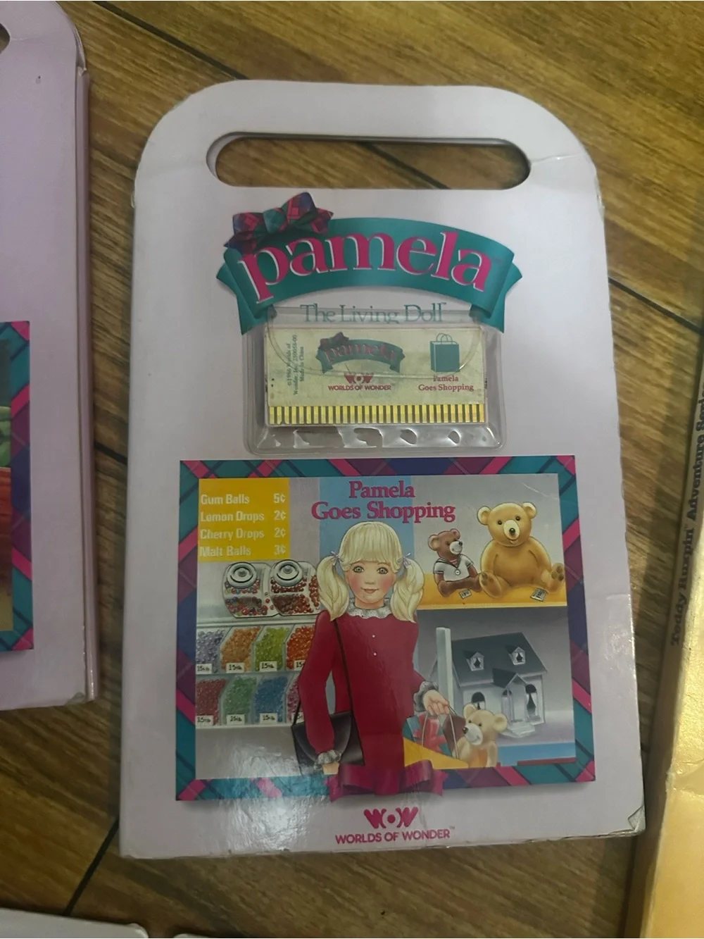 1986 Worlds of wonder Pamela the living doll voice card sticker books
